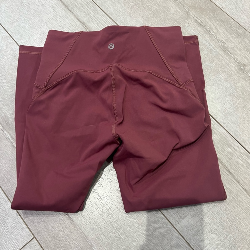 Lululemon cropped leggings size 4 mauve color